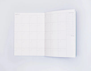 New York No. 1 Undated Weekly Planner The Completist